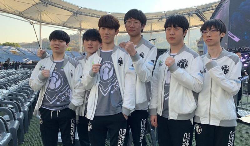 关注和讨论 关注和讨论