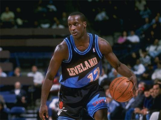 则一直稳居 则一直稳居