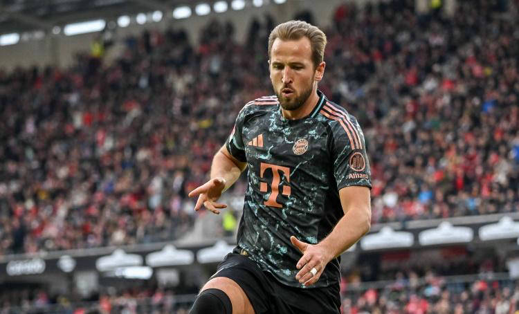 在其职业生 在其职业生